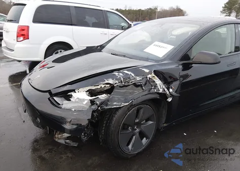 2023 Tesla Model 3 Rear-Wheel Drive z USA, uszkodzony, nr VIN 5YJ3E1EA8PF437097